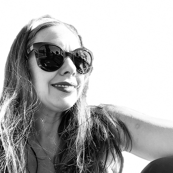 Meet your Posher, Mikelle - Picture 1 of 1